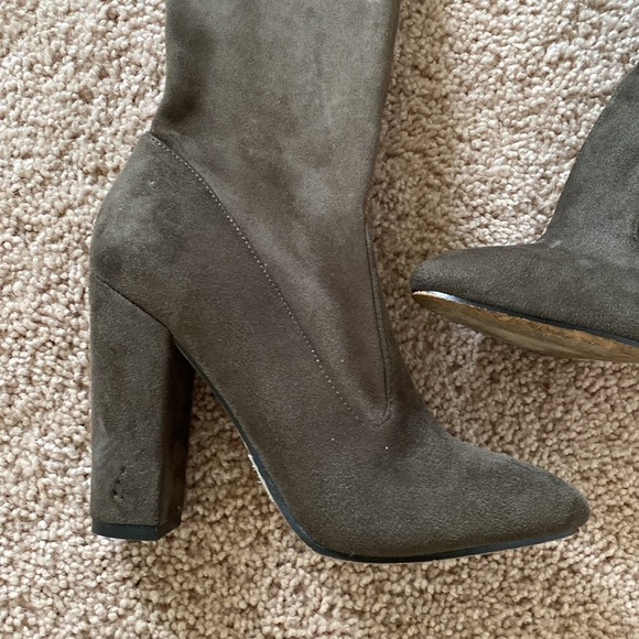 Also Sumer Over The Knee Suede Boot - Picture 5 of 7